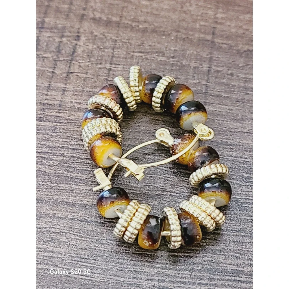 Gold Tone‎ Beaded Hoop Earrings Brown Amber Earth Tone Latch Back 1 Inch